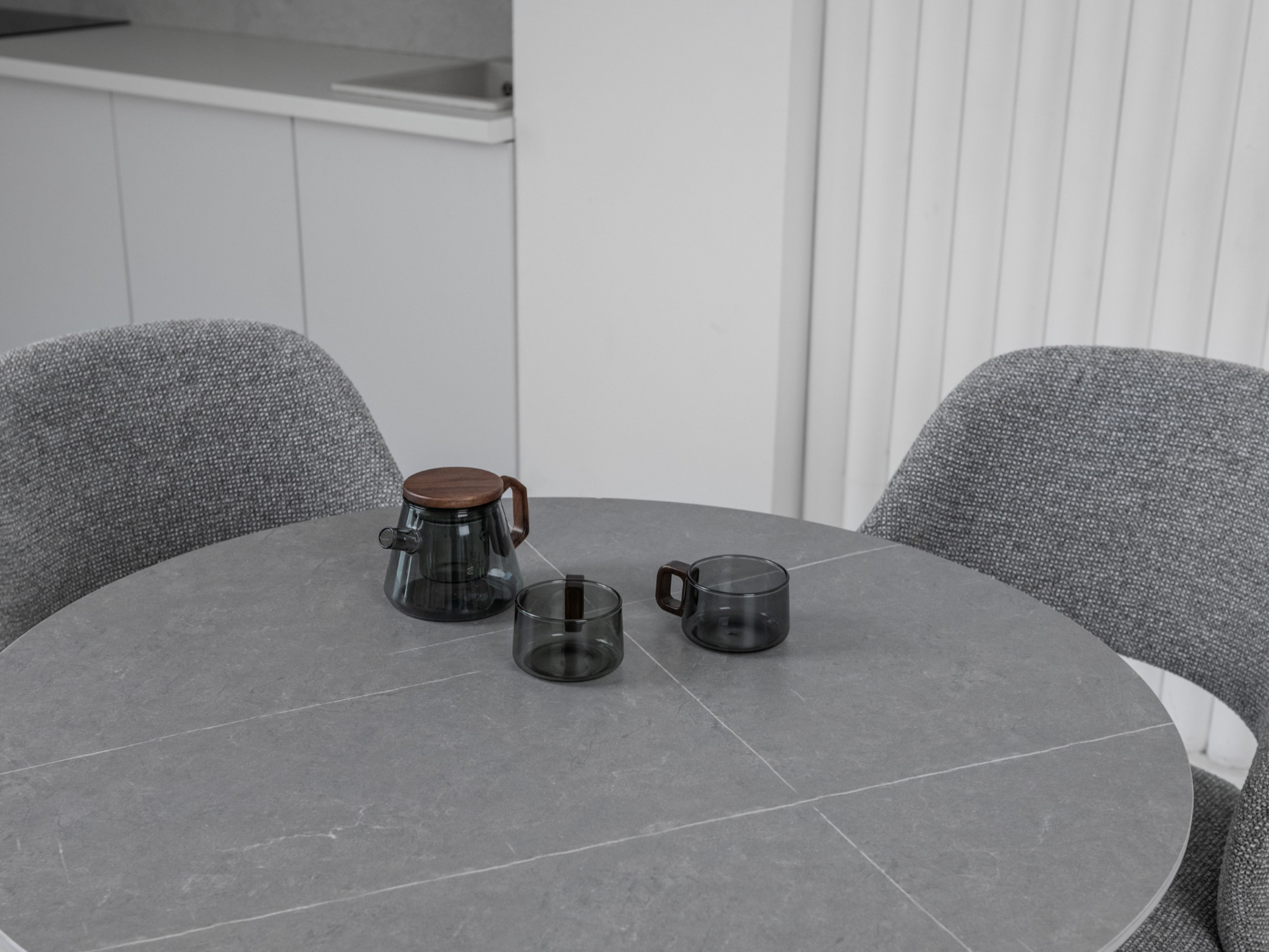 Стіл обідній T-325 айс грей + чорний 7